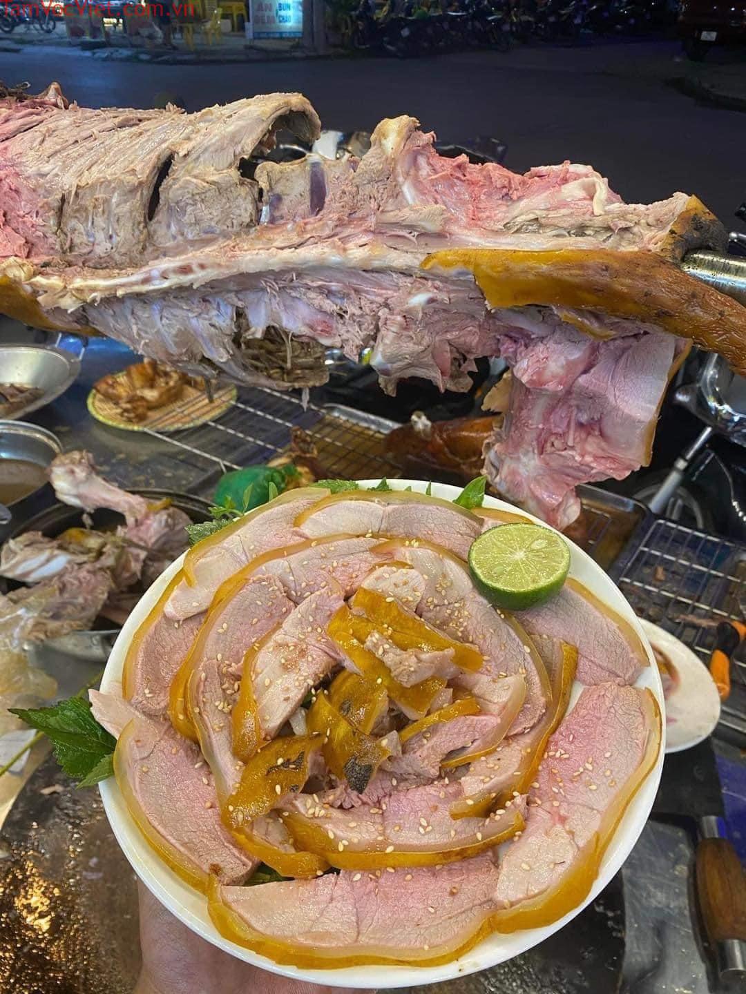 Bê thui Cầu Mống - Từ món ăn chơi thành đặc sản - Bê thui Hà Nội