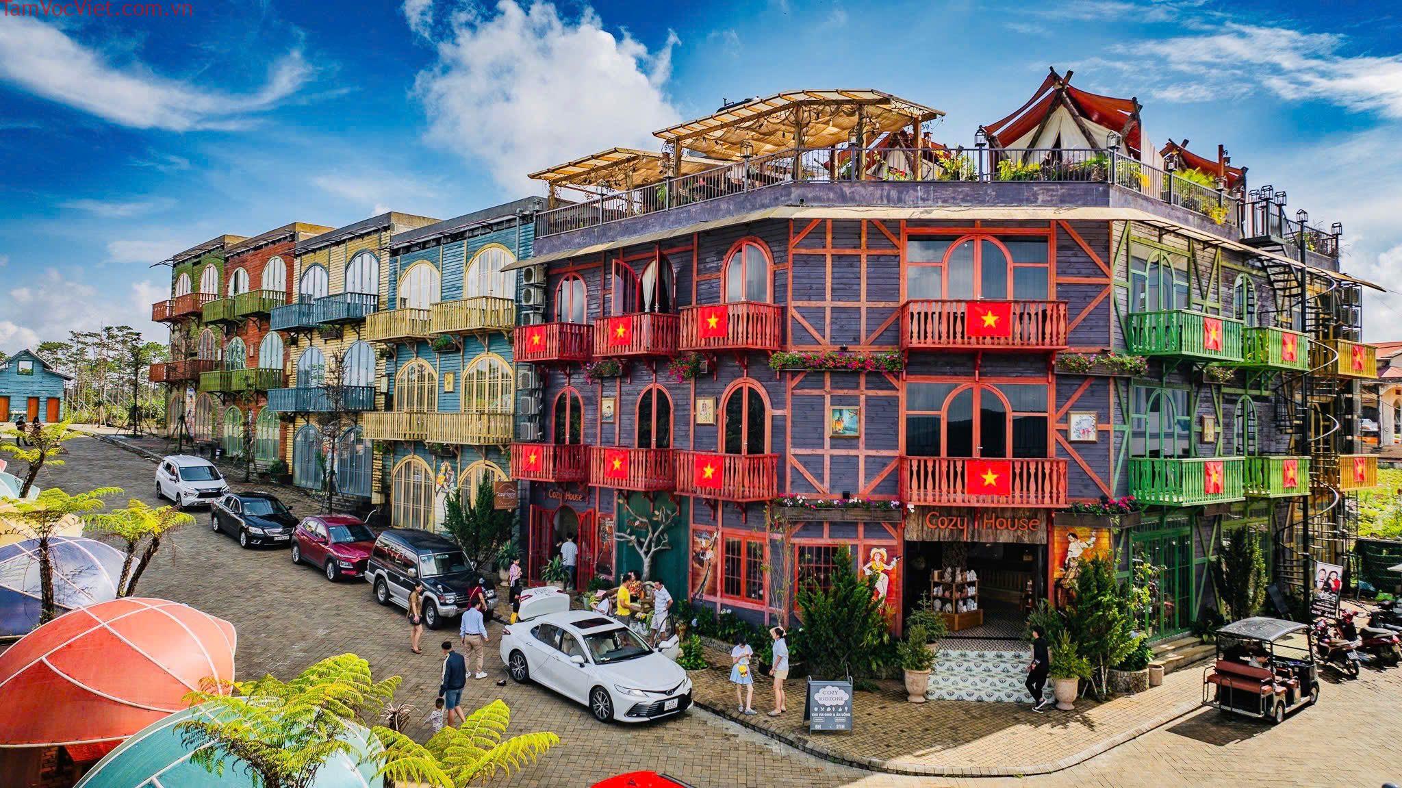 Phố Đi Bộ - Đại Lộ Hoàng Hôn Măng Đen - Măng Đen Trip