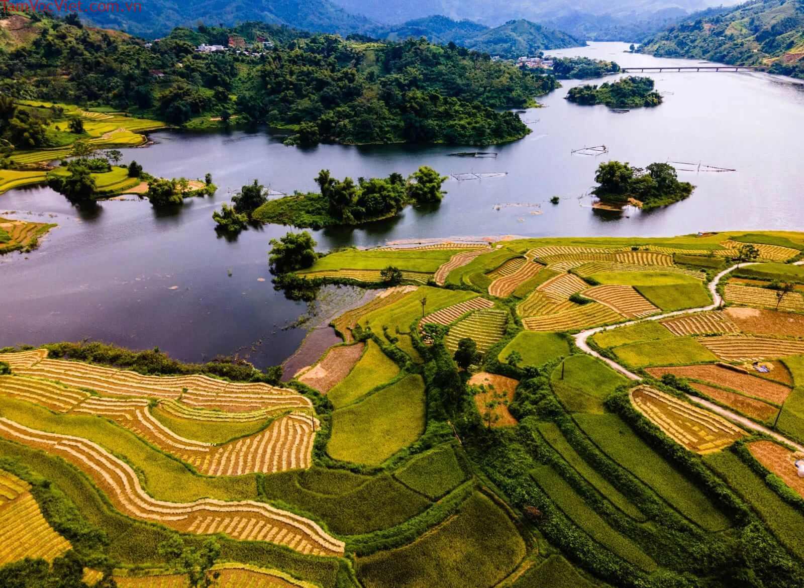 Tuyên Quang ở miền nào? 3 lý du khách mê mẩn nơi đây