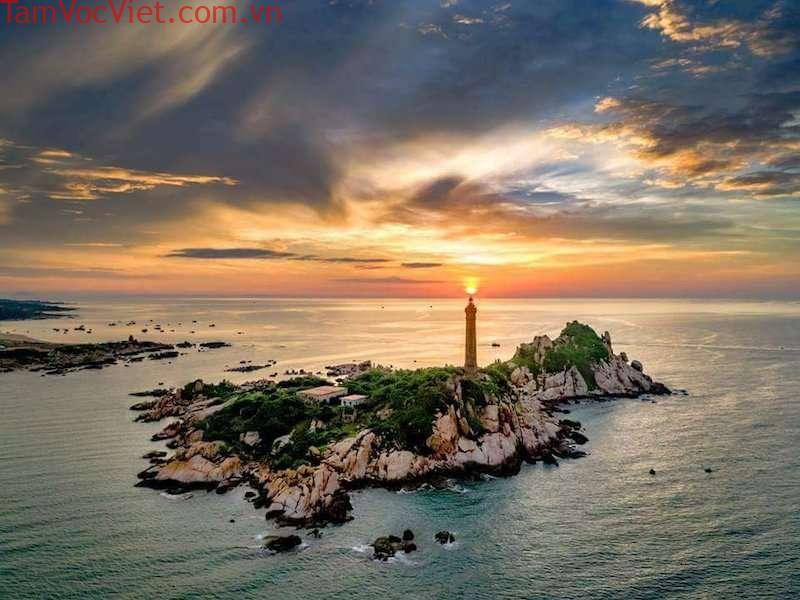 Hải đăng Kê Gà: Ngọn hải đăng “già” nhất Việt Nam