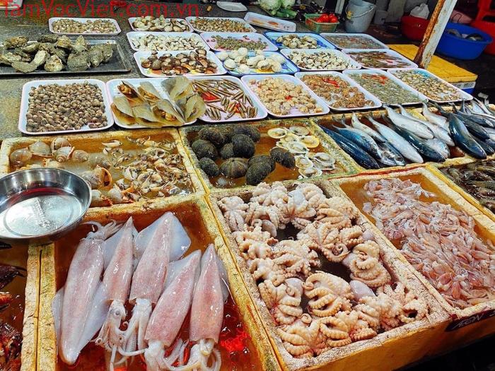 hải sản Phan Thiết Vựa hải sản cực chất lượng của cửa hàng hải sản Năm Loan