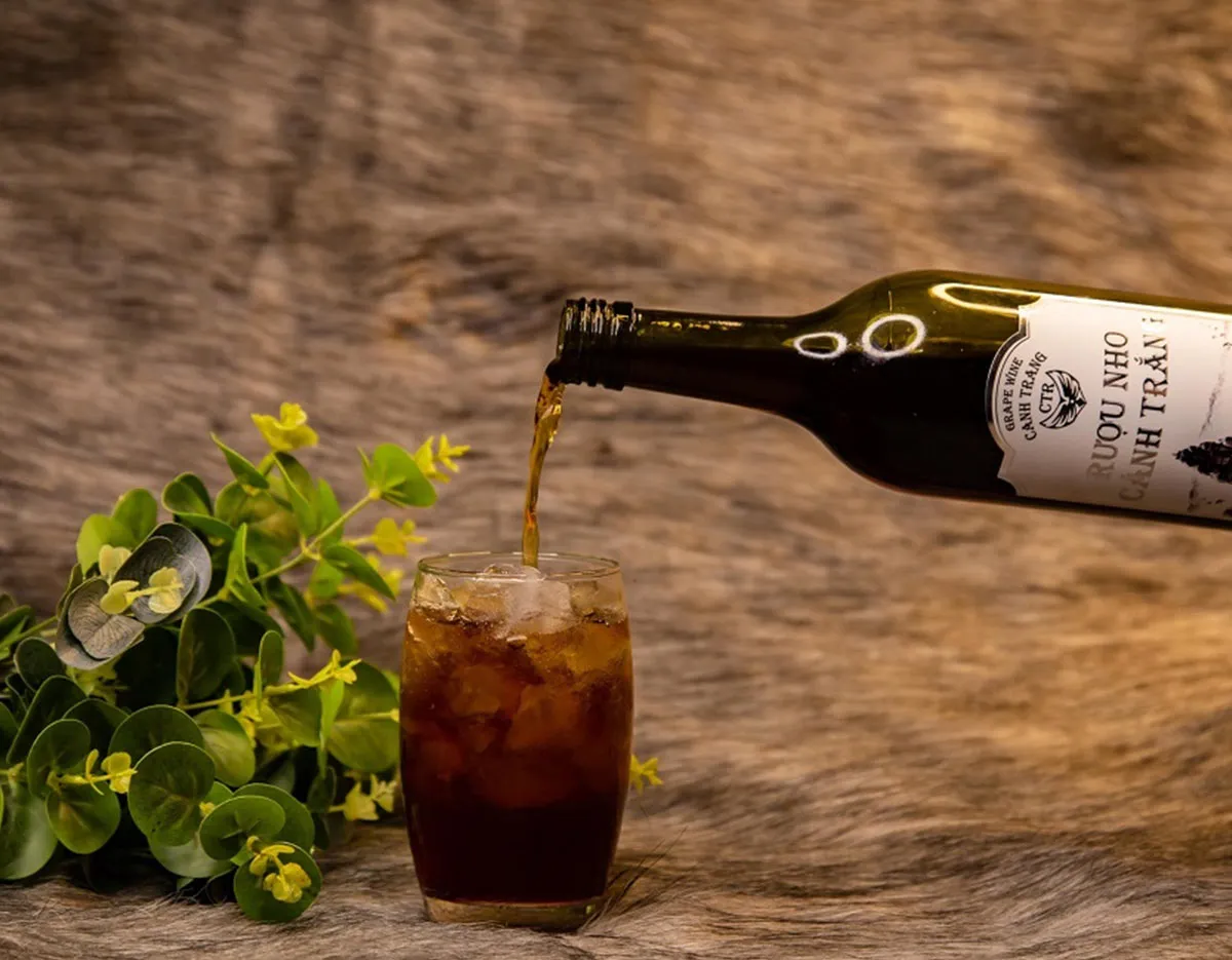 rượu vang sim măng đen