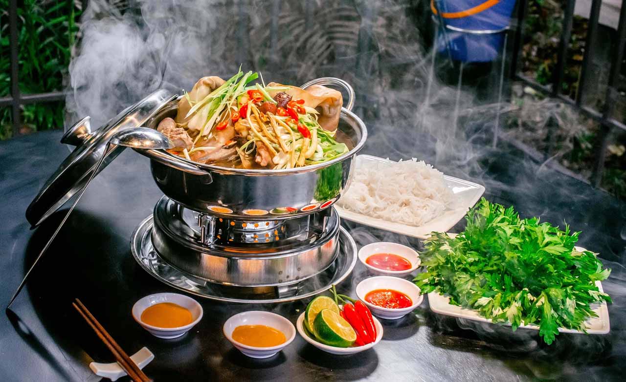 Thịt dê núi Ninh Bình: Món ngon trứ danh vùng đất cố đô Hoa Lư