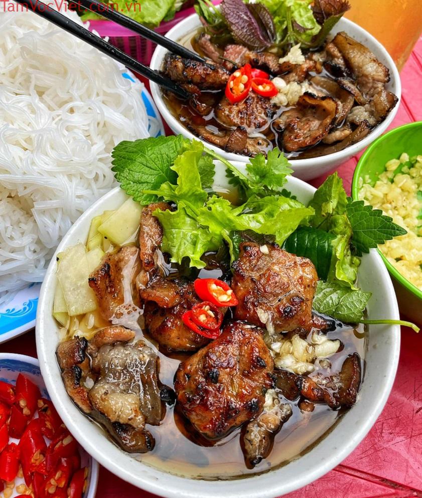Săn lùng 12 quán bún chả Hà Nội ngon “thần sầu”, đắt khách – VinWonders