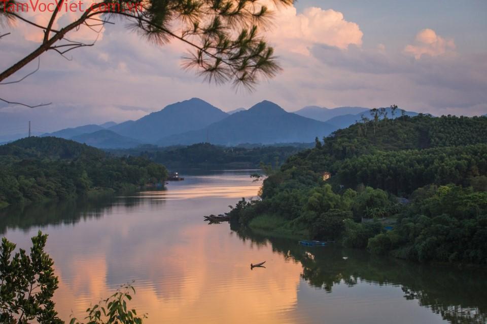 9. Đồi Vọng Cảnh