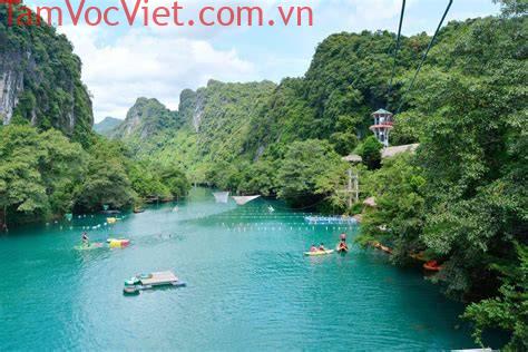 Suối Nước Moọc & Sông Chày - Hang Tối