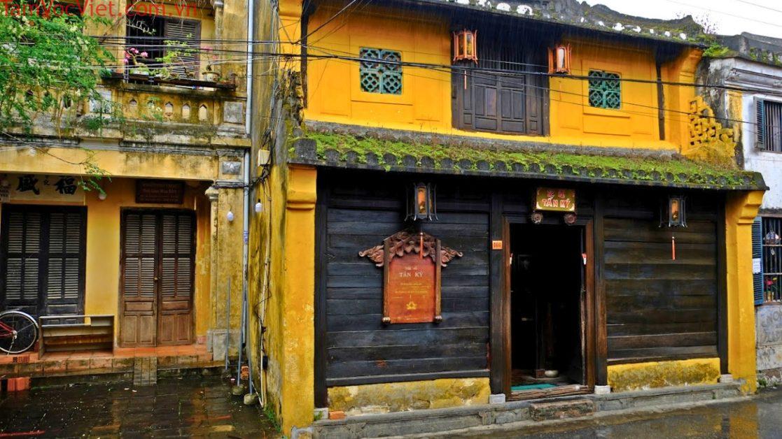 Nhà Cổ Tấn Ký