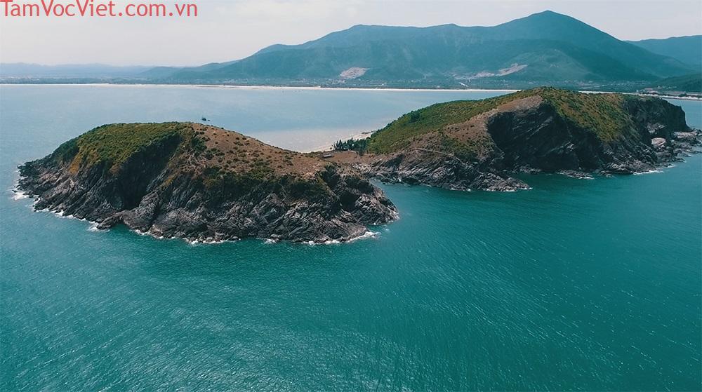 Vũng Chùa - Đảo Yến