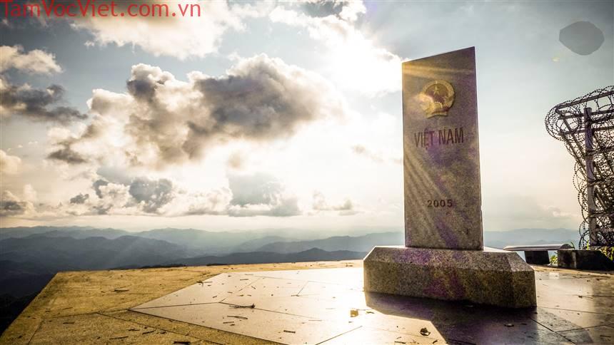 Tour khám phá Cột mốc số 0 A Pa Chải 3 Ngày 4 Đêm đi về xe giường nằm