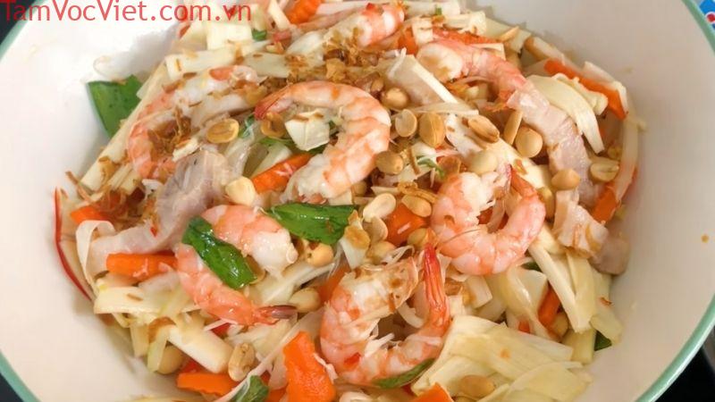 Chiêu đãi cả nhà với món gỏi củ hủ dừa tôm thịt đậm vị miền Tây