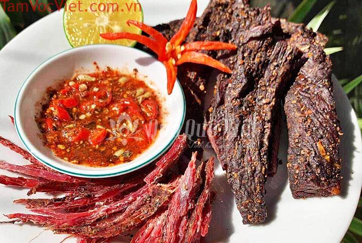 Cách chế biến thịt trâu gác bếp Điện Biên Sapa đúng chuẩn