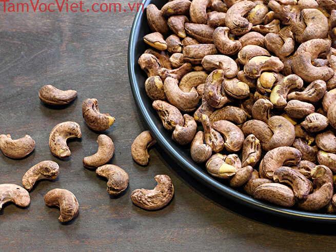 Hạt điều rang muối vỏ lụa chất lượng cao ở Bình Phước
