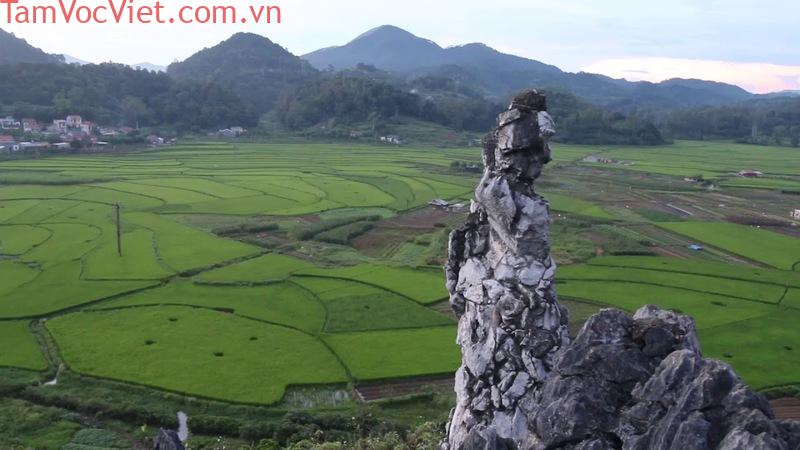 Review Núi Tô Thị - Chiêm ngưỡng bức tranh thiên nhiên tạo hóa tuyệt đẹp