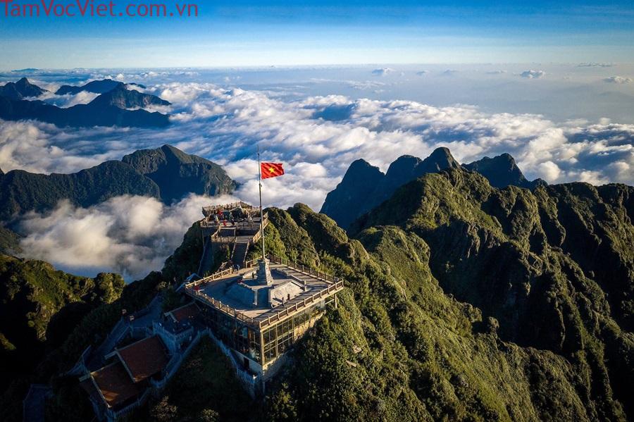 Fansipan Mountain Vietnam: Unmissable experiences at the Roof of Indochina  – VinWonders
