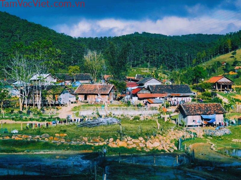 Làng Văn Hóa Du Lịch Cộng Đồng Kon Bring - Bức Tranh Văn Hóa Đặc Sắc ...