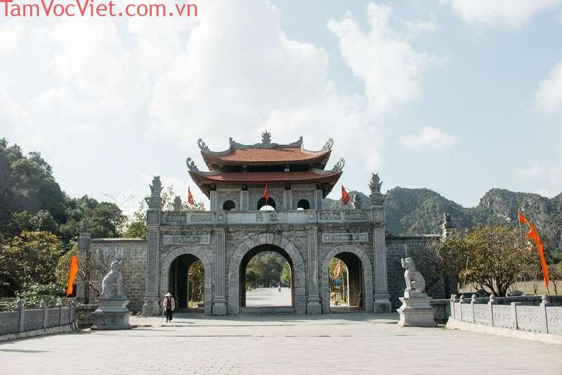 Về Cố đô Hoa Lư đắm mình trong non nước hữu tình, tráng lệ