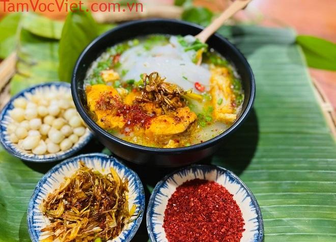Món cháo ở Quảng Trị thưởng thức không cần thìa
