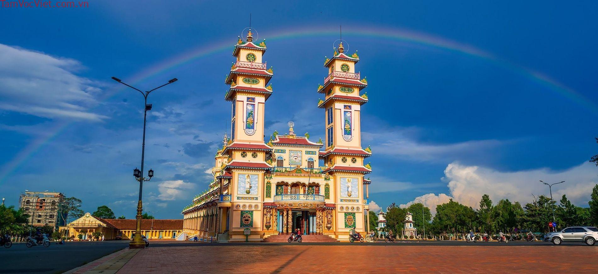 Kinh nghiệm đi Tòa Thánh Tây Ninh – Thánh địa của đạo Cao Đài – VinWonders