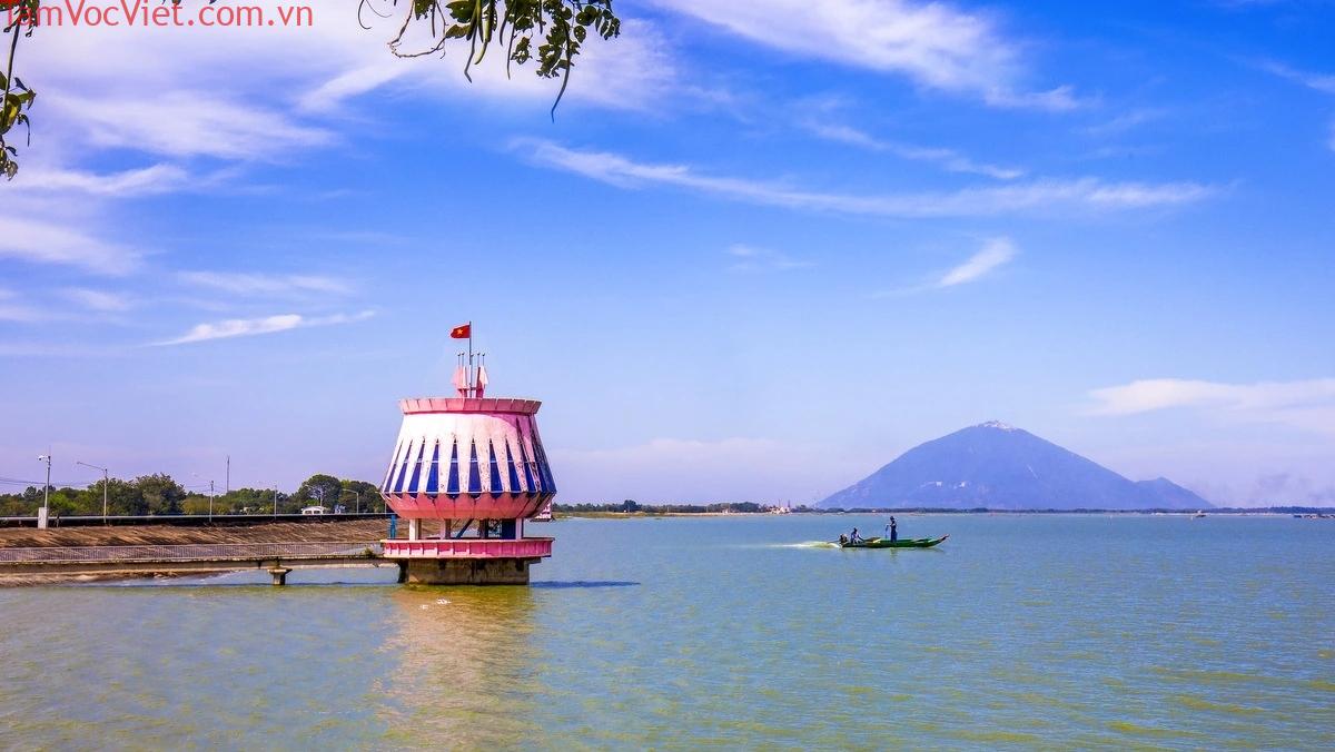 Khám phá hồ Dầu Tiếng: Điểm cắm trại, thư giãn HOT ở Tây Ninh – VinWonders