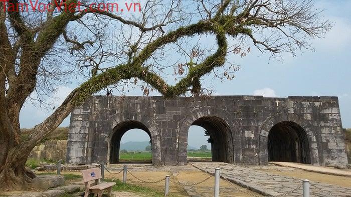 Thành nhà Hồ Thanh Hóa - Di tích lịch sử, địa điểm du lịch nổi tiếng