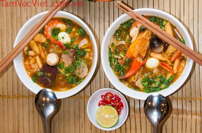 Về Trà Vinh thưởng thức món bánh canh Bến Có ngon nức tiếng