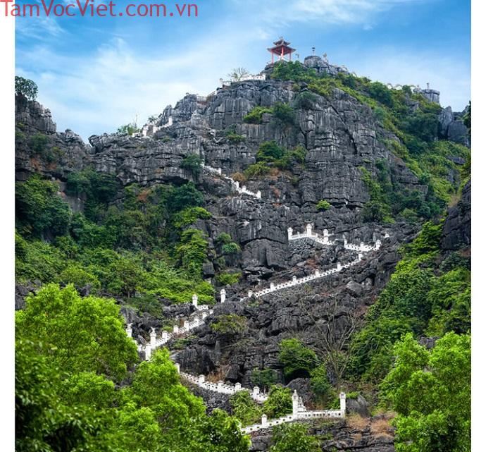 Hang Múa Ninh Bình - Vẻ Đẹp Hùng Vĩ Của Thiên Nhiên Ban Tặng
