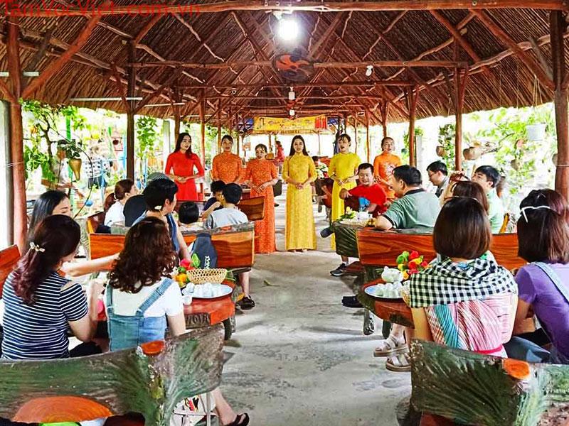 Thuê Tàu Tham Quan Chợ Nổi Cái Răng Cần Thơ – Bảng Giá Mới Nhất 2026