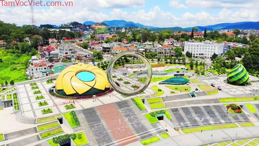 Quảng trường Đà Lạt - Điểm đến nổi tiếng ở xứ sở ngàn hoa
