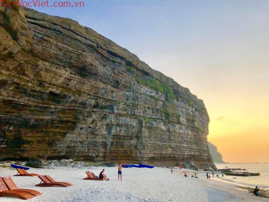 Check-in Hang Câu Lý Sơn – Kiệt tác thiên nhiên tồn tại hàng triệu năm –  VinWonders