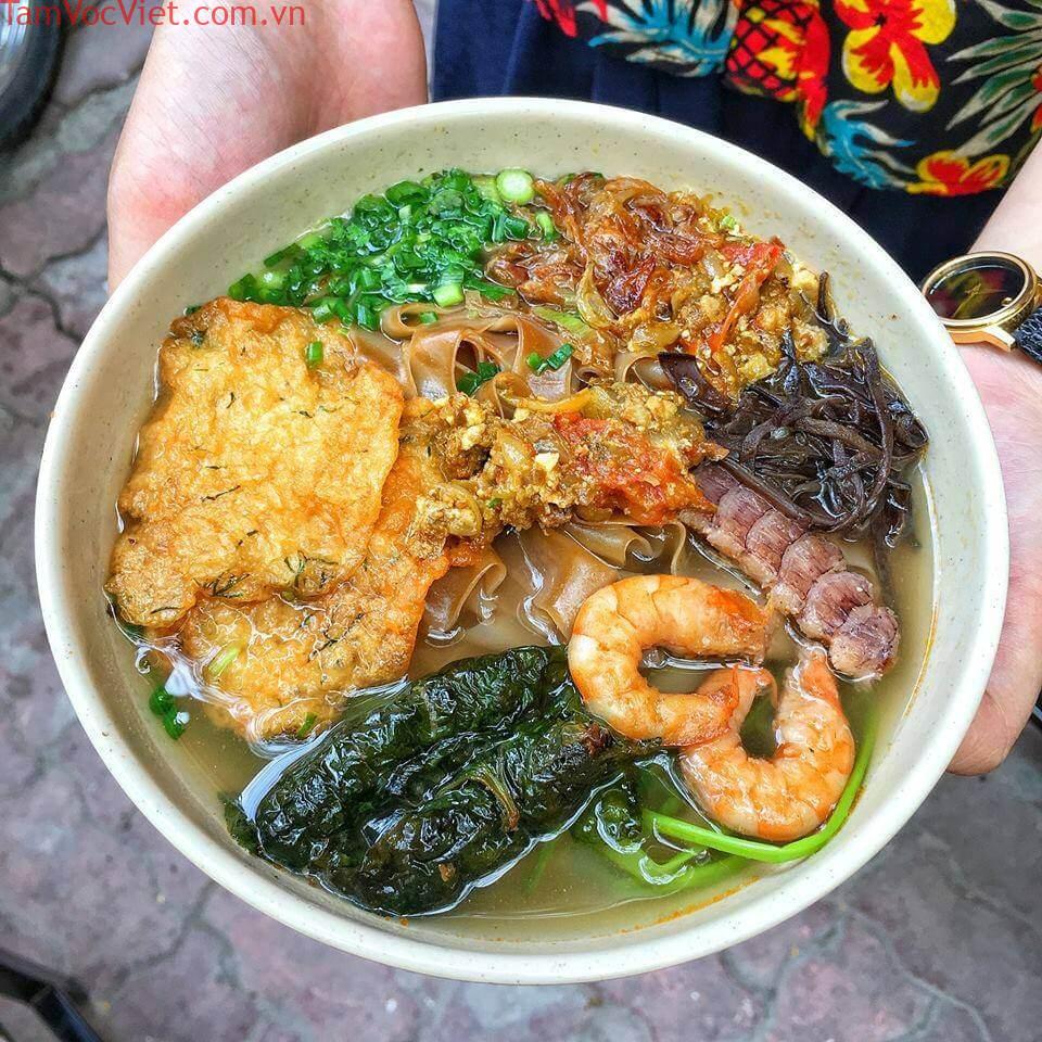 Bánh đa cua Hà Nội - 17 quán ngon chuẩn vị đất Cảng