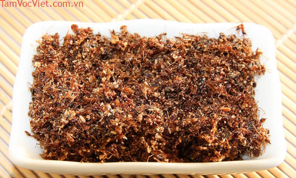 Thưởng thức muối kiến vàng Gia Lai thơm ngon nức tiếng
