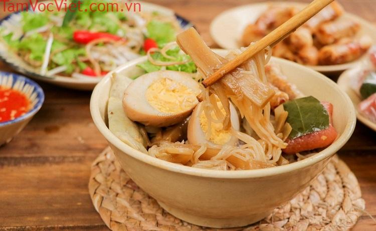 Bún cua thối - Đặc sản “bốc mùi” nổi tiếng của phố núi Gia Lai