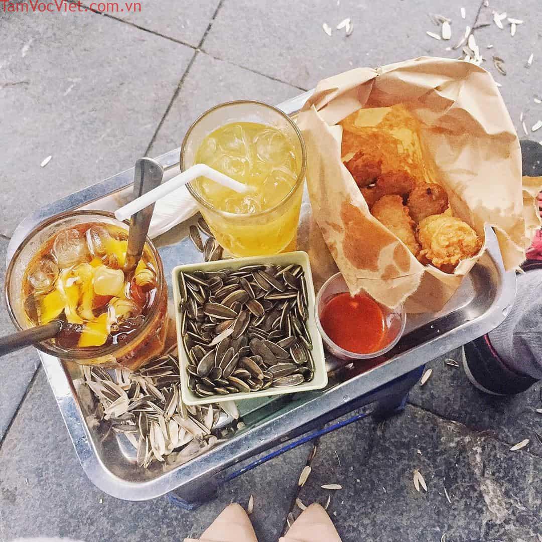 Trà chanh nhà thờ là thói quen của giới trẻ Hà Nội. Ảnh: @ntthuyy