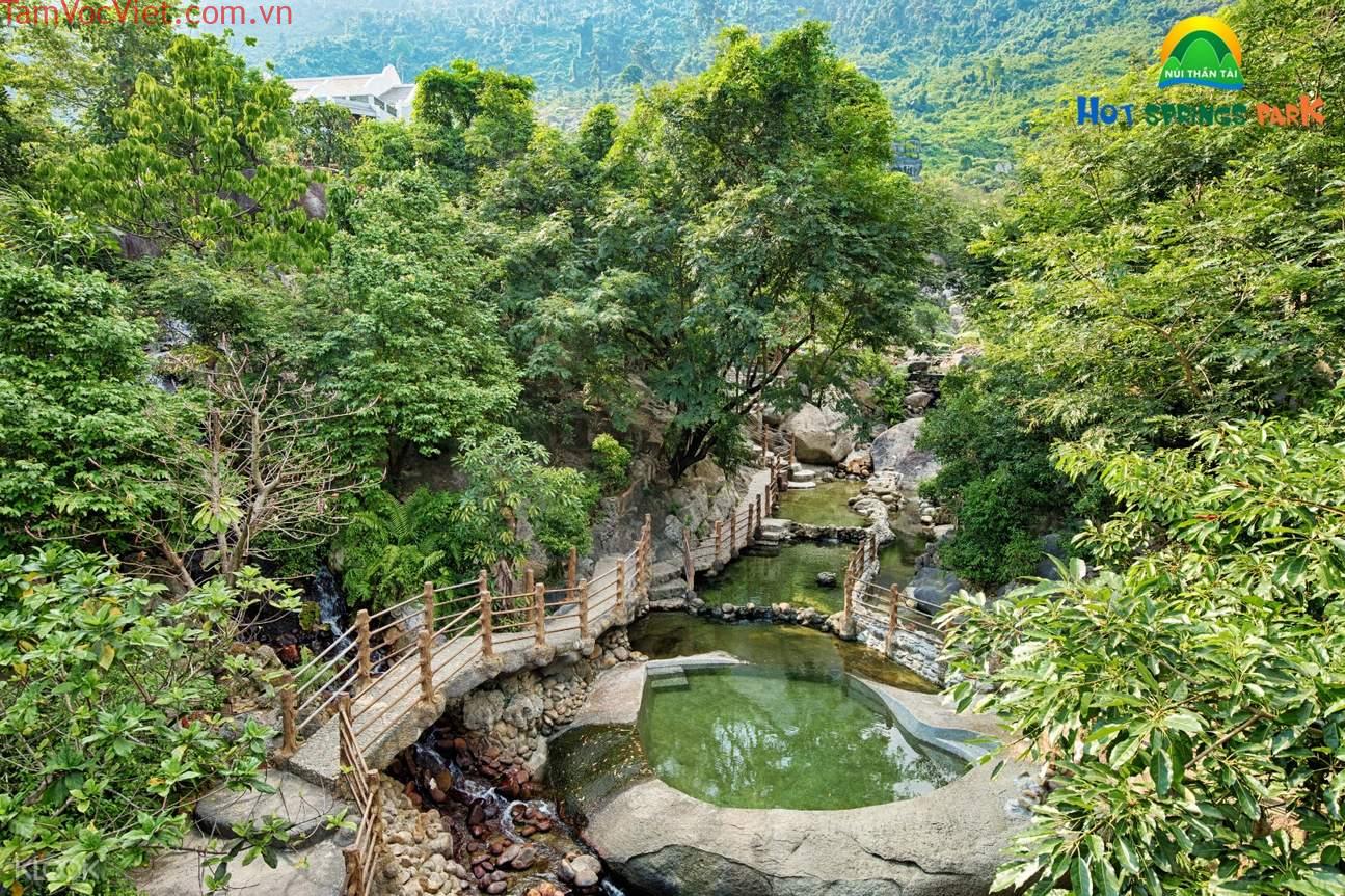 Vé Công Viên Suối Khoáng Nóng Núi Thần Tài Đà Nẵng