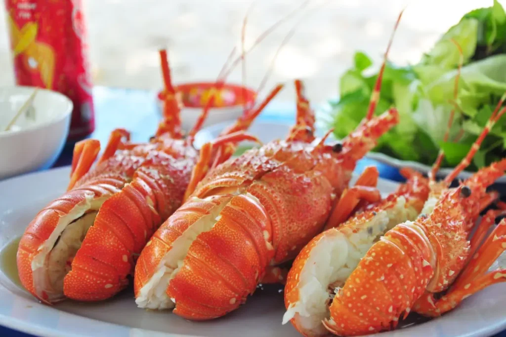 Top 7 địa điểm bán tôm hùm Bình Ba uy tín nhất TP. Nha Trang