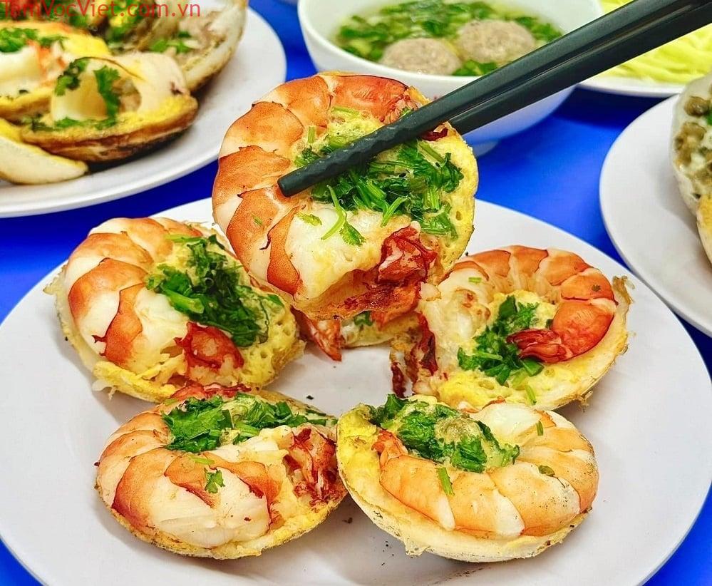 bánh căn là đặc sản Nha Trang nổi tiếng