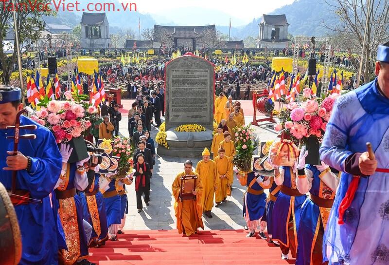 Tìm hiểu lễ hội Yên Tử cầu bình an đông nhất Quảng Ninh