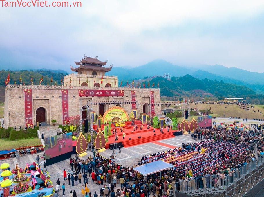 Núi yên tử cao bao nhiêu? Kinh nghiệm leo Núi Yên Tử an toàn, thú vị cho  người mới - Humtto Vietnam