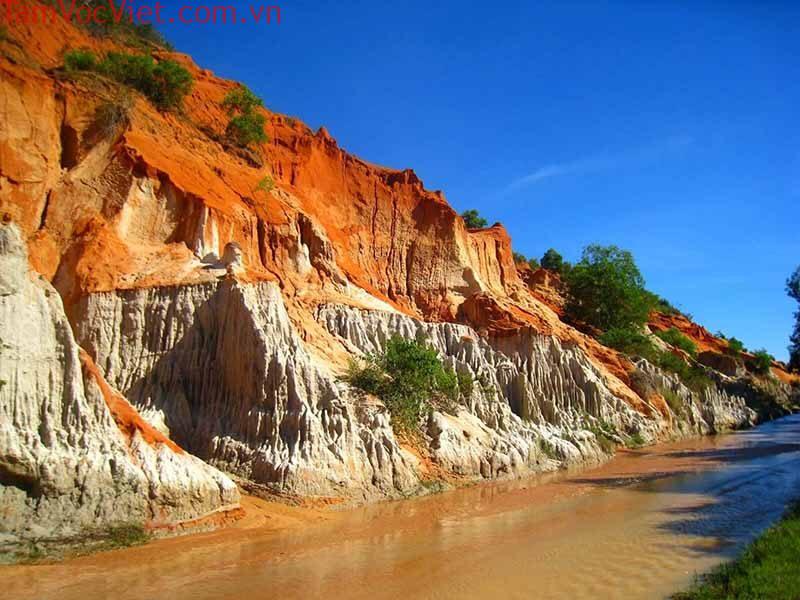 Suối Tiên Phan Thiết - Dòng suối đỏ cam đẹp mê hồn