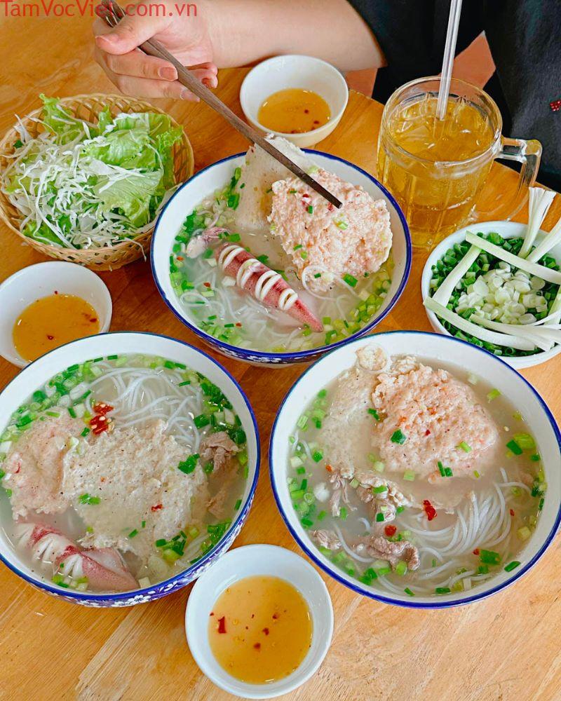 Bún quậy Phú Quốc – TOP 7 quán ăn ngon nhất chuẩn vị – VinWonders