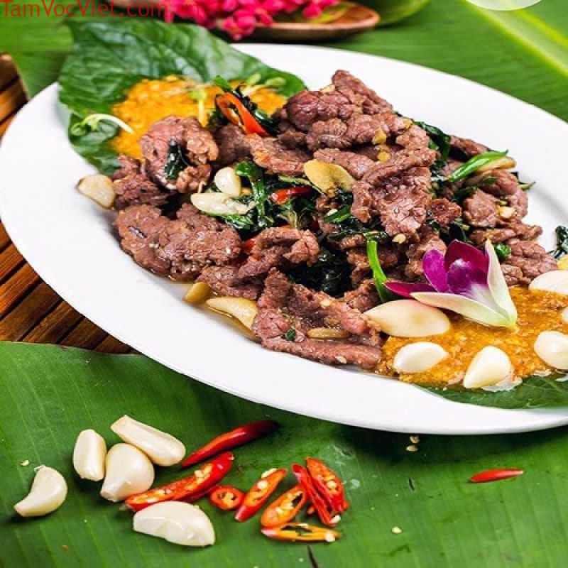 Khám phá thịt trâu lá trơng món ngon trứ danh miền Trung - Lalago