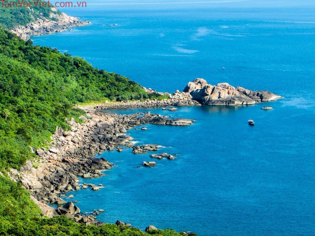 Bán đảo Sơn Trà đi một lần không muốn về nơi của những bãi đá