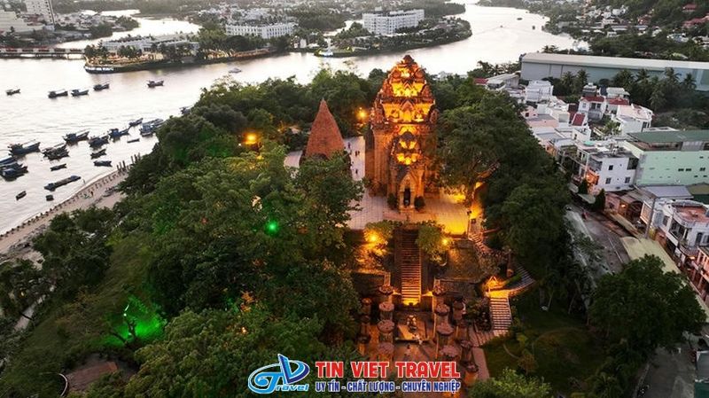 Tháp Bà Ponagar