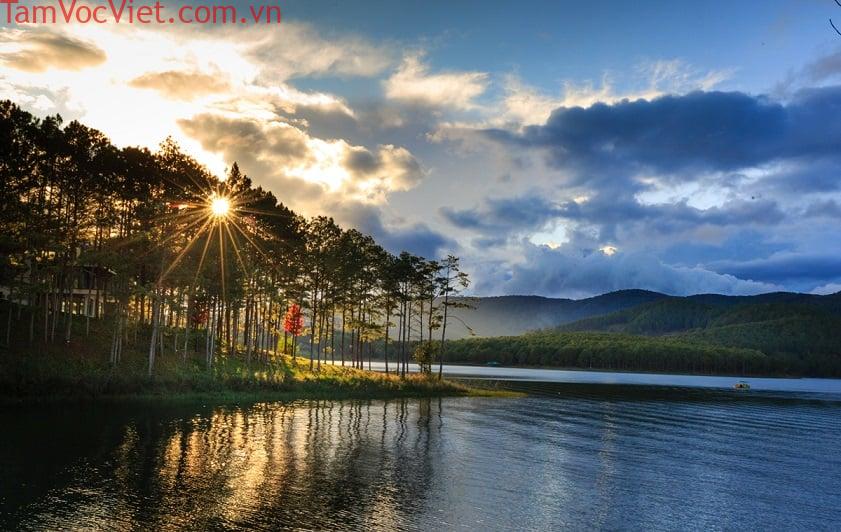 Hồ Tuyền Lâm Đà Lạt - TOP 9 trải nghiệm không thể bỏ lỡ