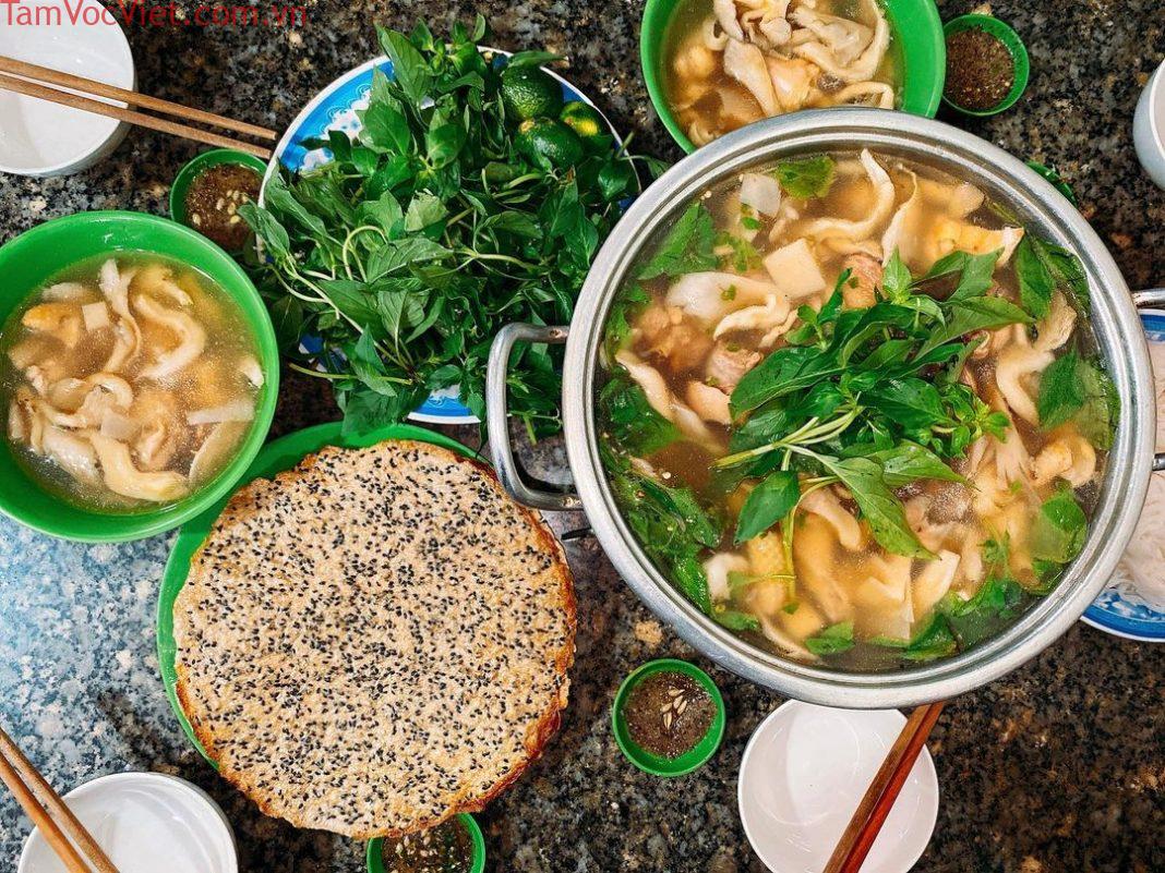 12 quán lẩu gà lá é Đà Lạt ngon có tiếng, được lòng thực khách nhất – VinWonders