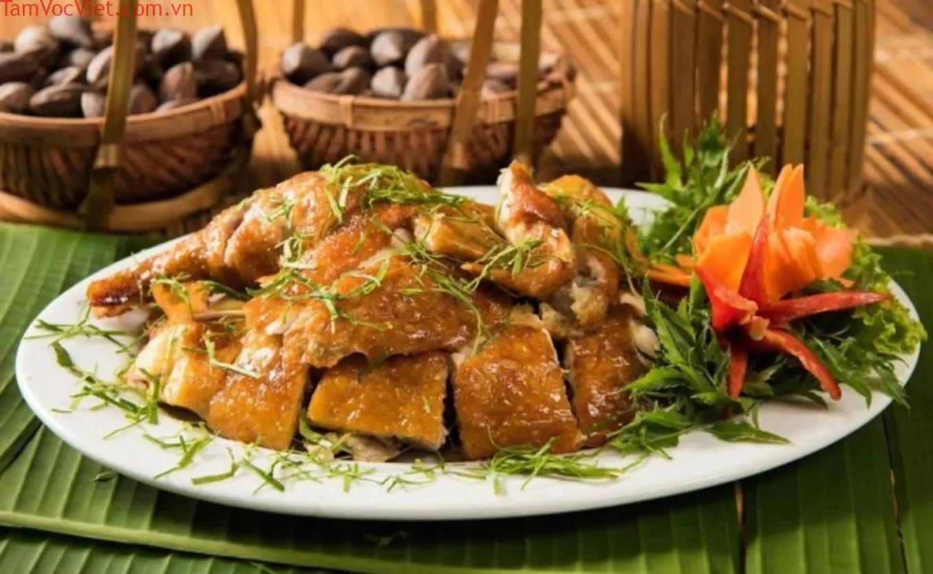 Thưởng thức gà đồi Tiên Yên – món đặc sản Quảng Ninh thơm ngọt, thử là mê – VinWonders